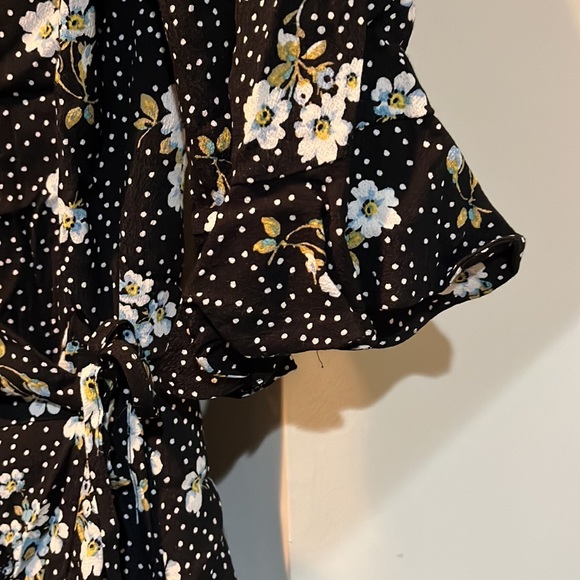 LOFT wrap romper. Dress illusion. - Picture 3 of 8